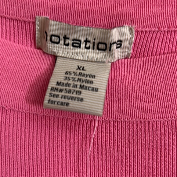 🌸SALE🌸BEAUTIFUL PINK SHORT SLEEVE TOP - Picture 4 of 4